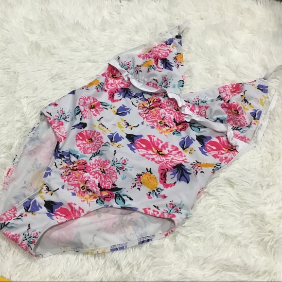 Other - NWOT Floral One Piece Swimsuit